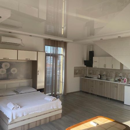 Hotel Chaika Kobuleti Ngoại thất bức ảnh