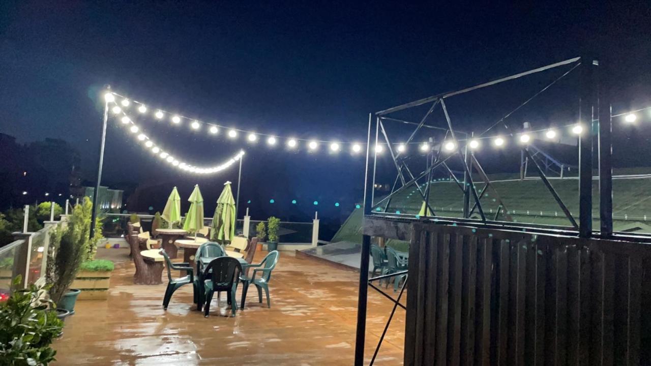 Hotel Chaika Kobuleti Ngoại thất bức ảnh
