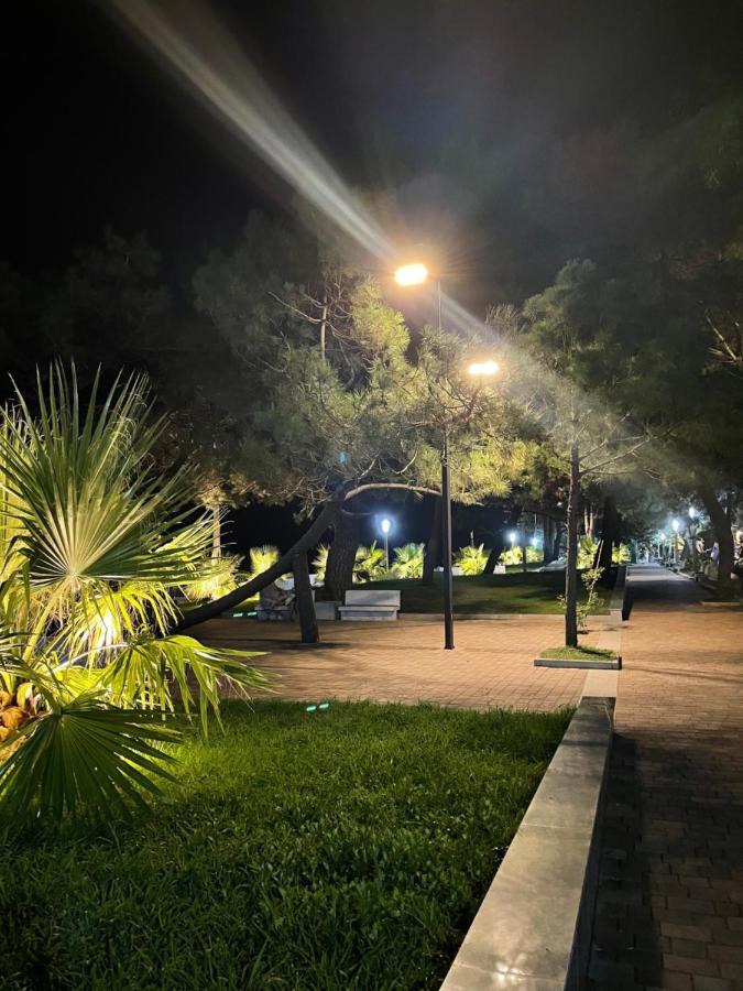 Hotel Chaika Kobuleti Ngoại thất bức ảnh