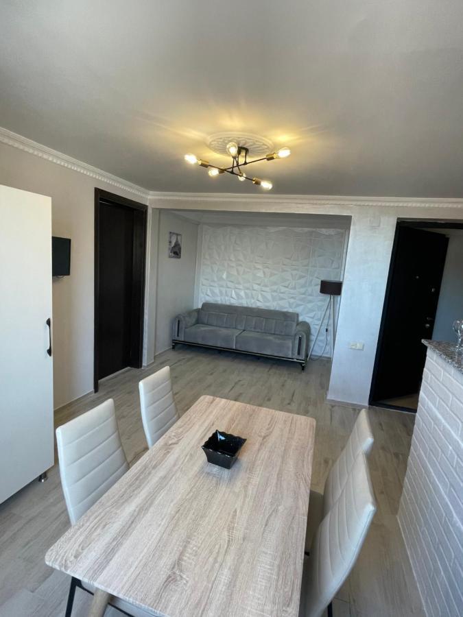 Hotel Chaika Kobuleti Ngoại thất bức ảnh