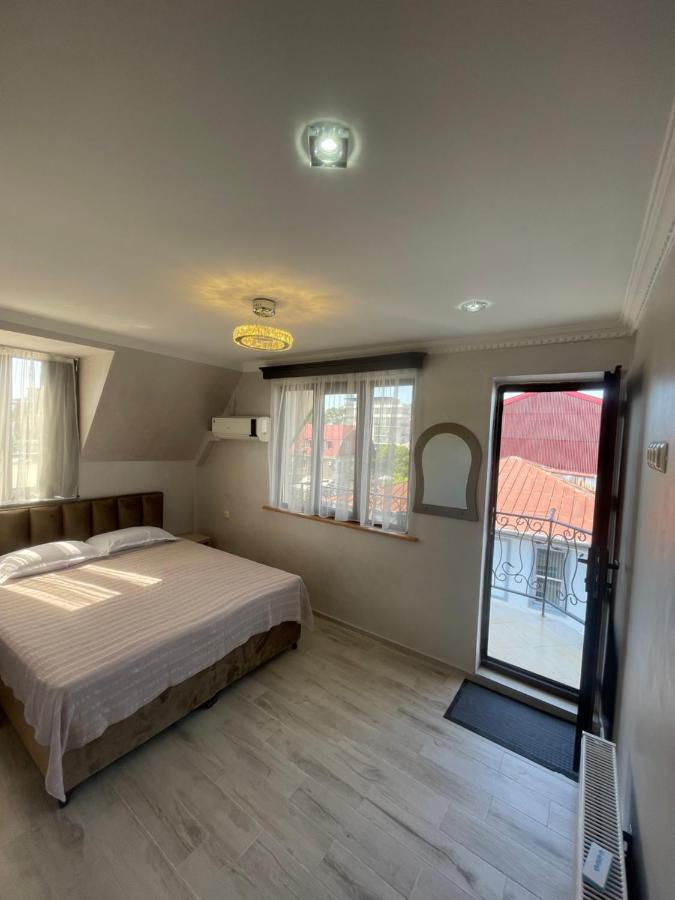 Hotel Chaika Kobuleti Ngoại thất bức ảnh