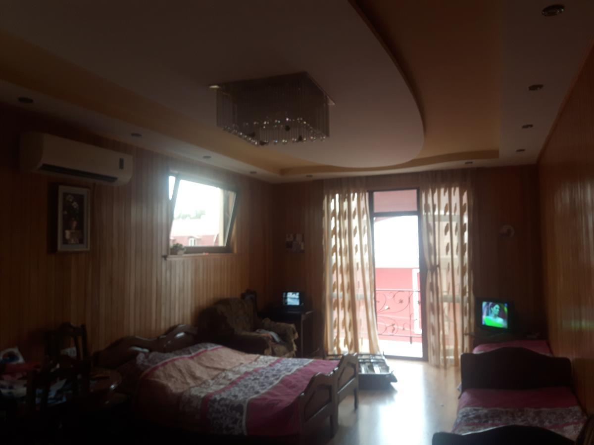 Hotel Chaika Kobuleti Ngoại thất bức ảnh