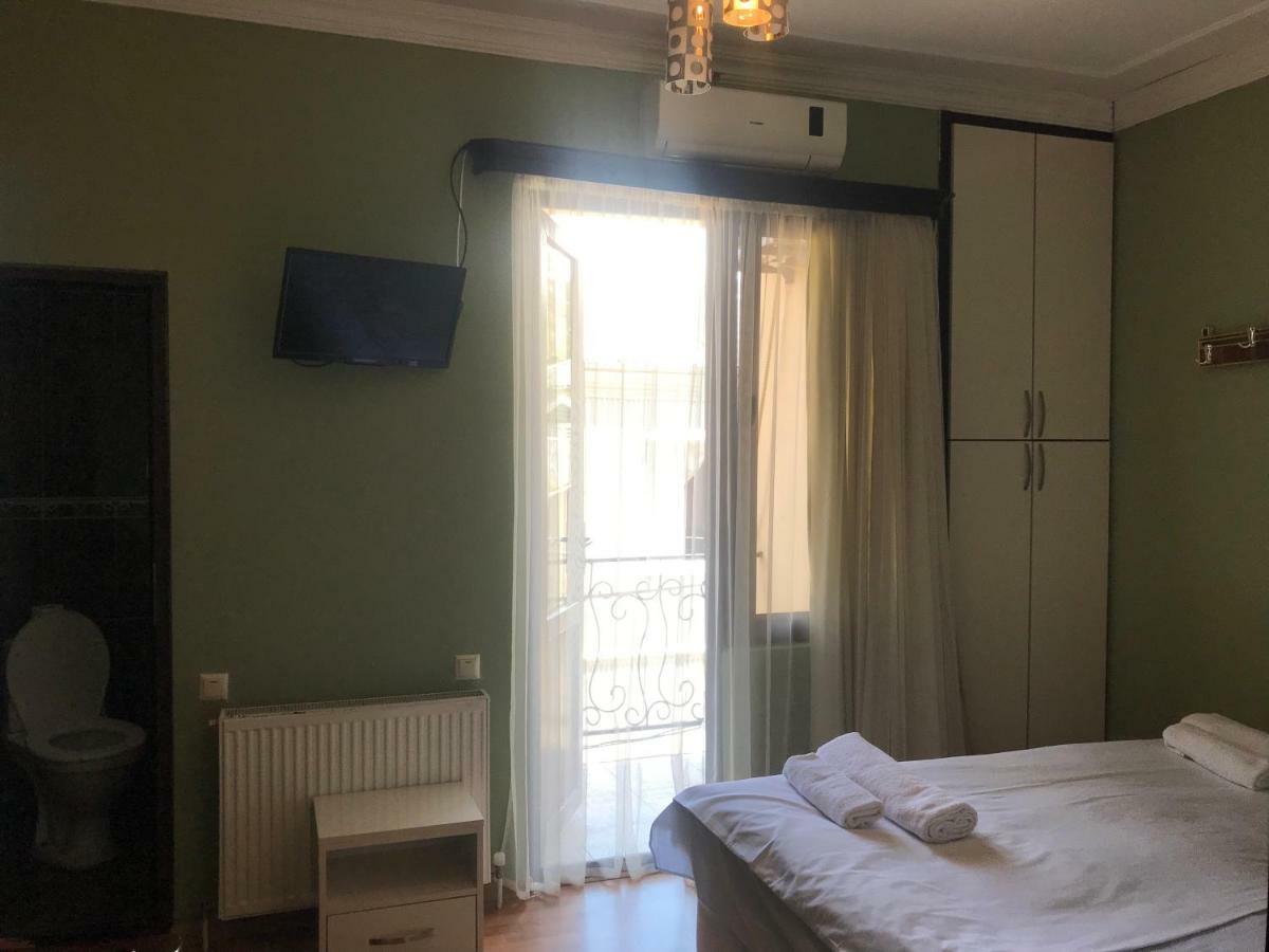 Hotel Chaika Kobuleti Ngoại thất bức ảnh